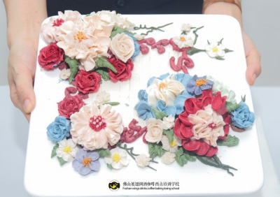 好看又有創(chuàng)意的蛋糕怎么做？ 佛山烘焙培訓(xùn)來教你！