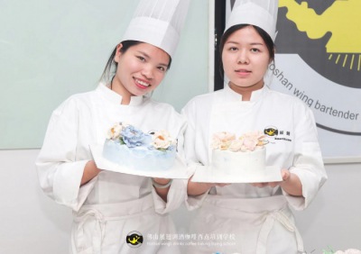 如何開一家小型蛋糕店？/生日蛋糕培訓學校