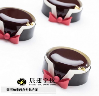 去西點(diǎn)培訓(xùn)班學(xué)習(xí)哪里好？西點(diǎn)培訓(xùn)的好處